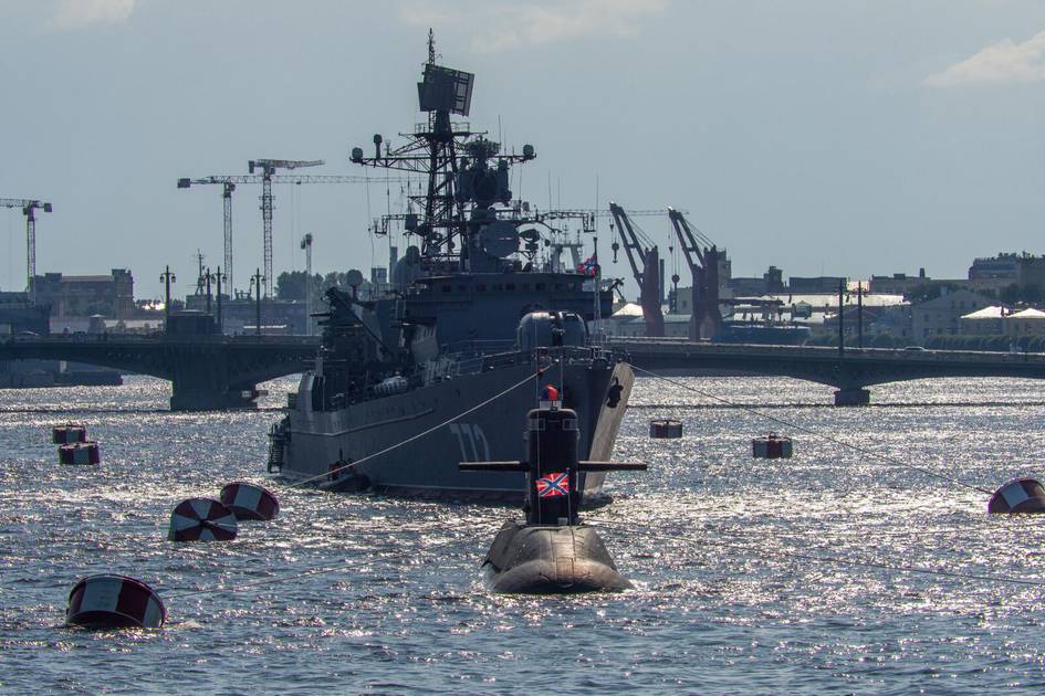 Россия сувости кемаларини овлайдиган 500 тонналик илк дрон-кемани яратаётганини эълон қилди